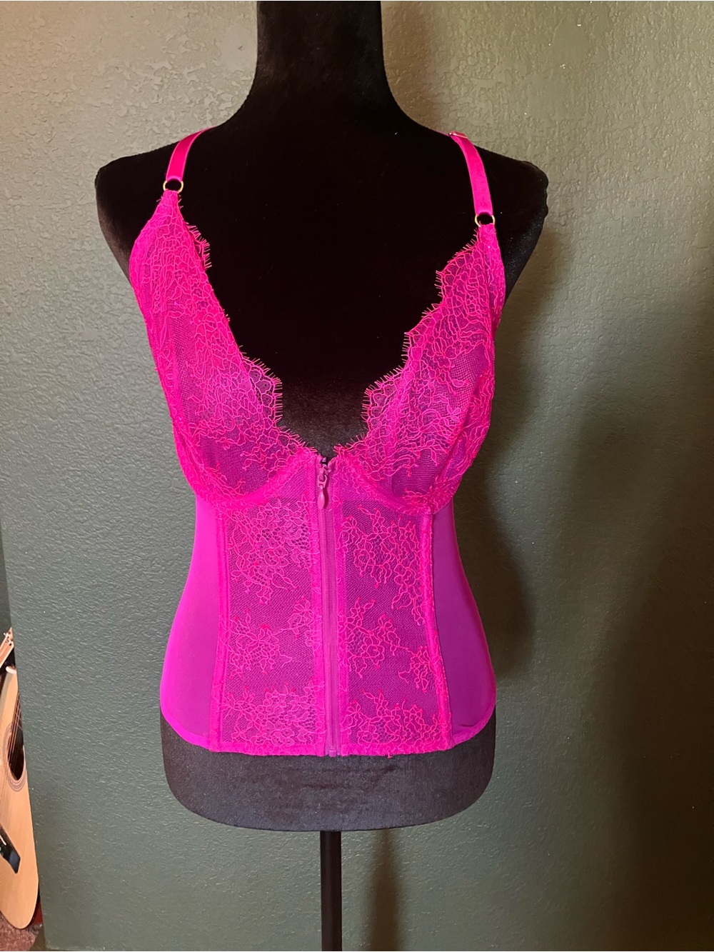 Victoria's Secret magenta Pink Lace Bustier with Front Zip